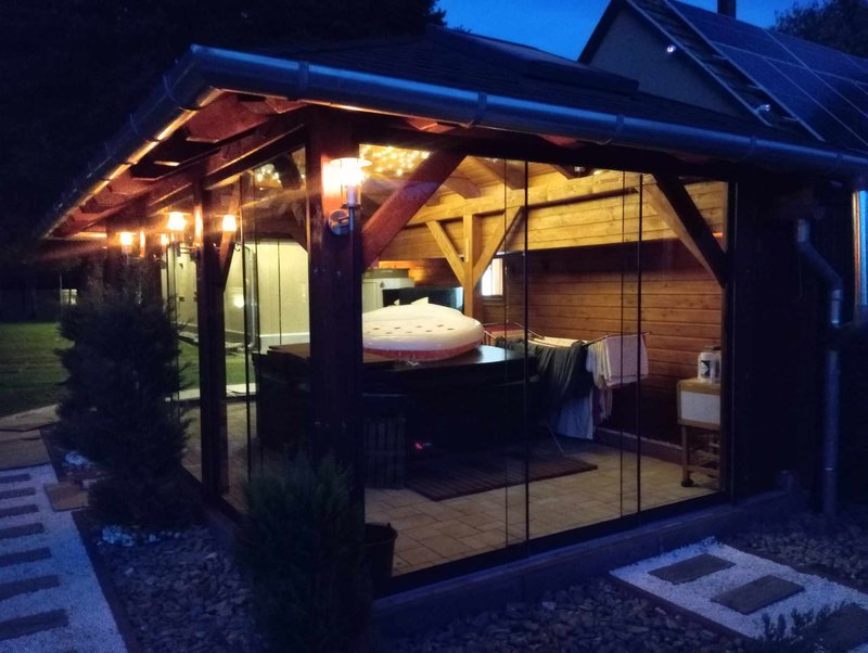 télikert építése spa megoldásokkal kiegészítve