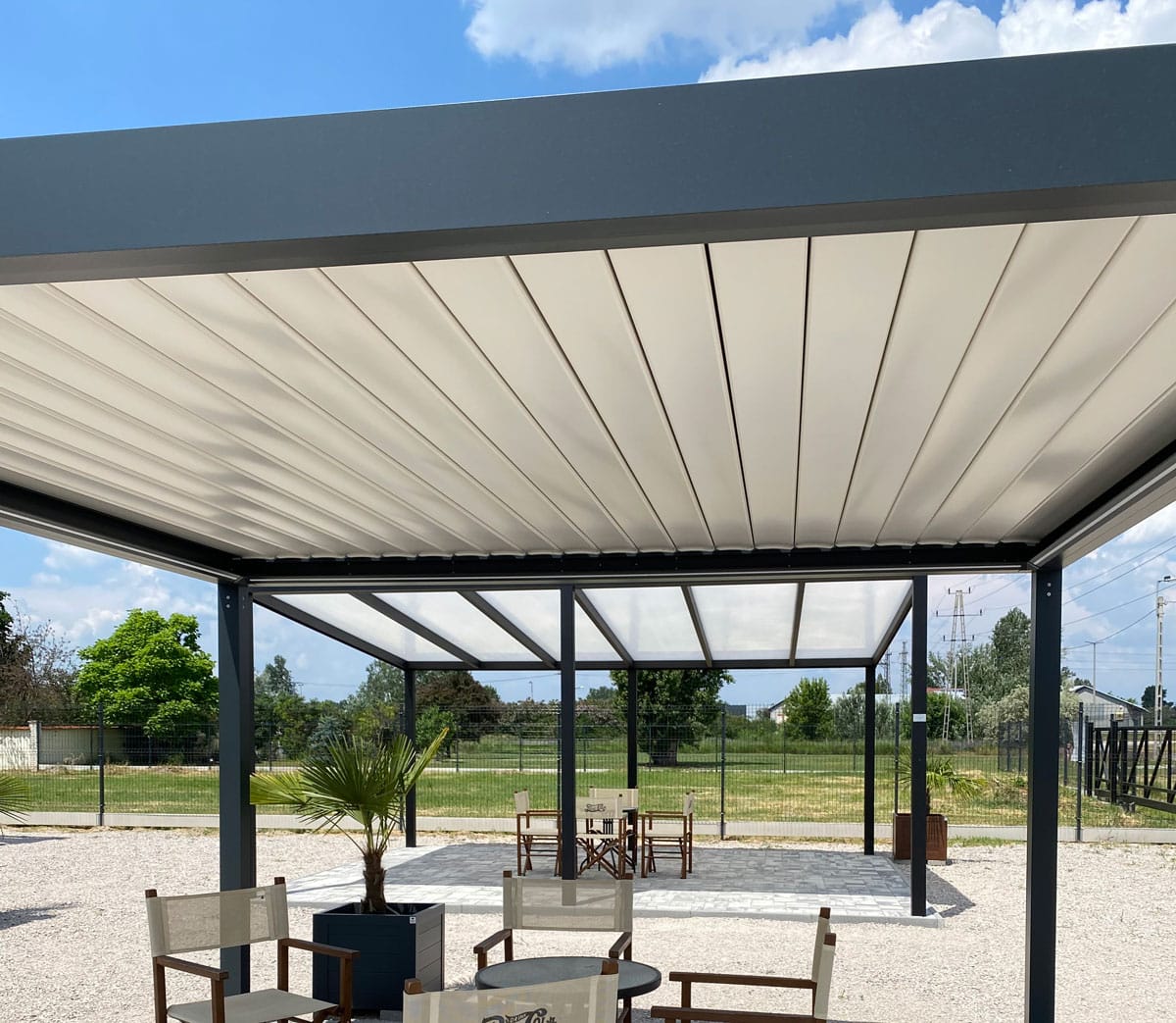 kiváló minőségű bioklimatikus pergola, extra led világítás